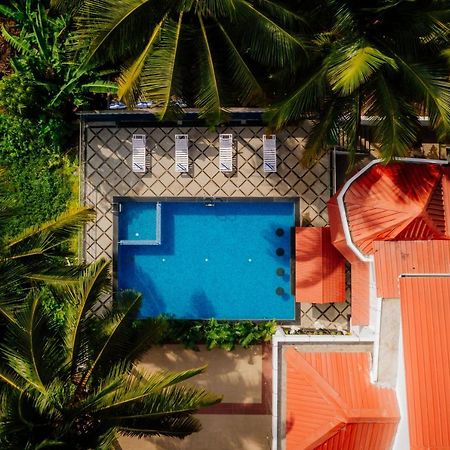 Krishna Beach Resort & Spa Colva Exteriör bild