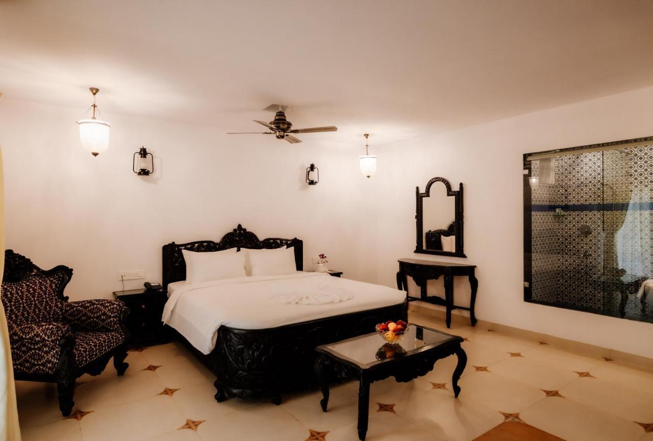 Krishna Beach Resort & Spa Colva Exteriör bild