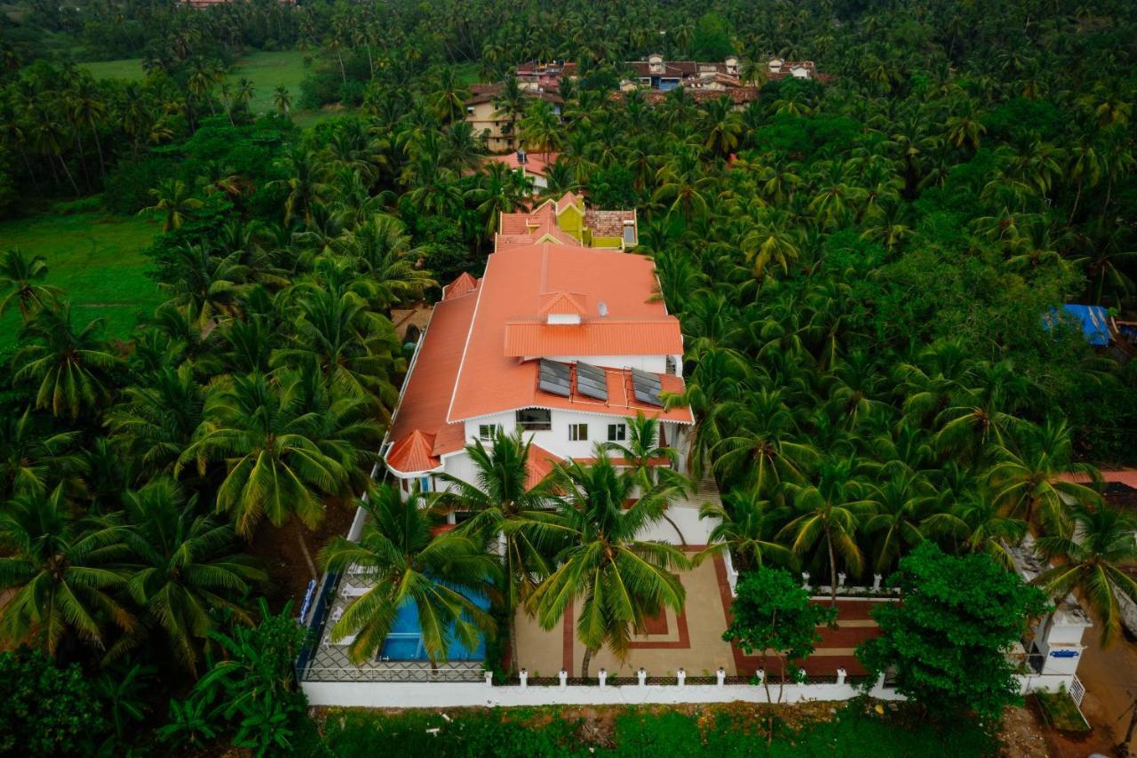 Krishna Beach Resort & Spa Colva Exteriör bild