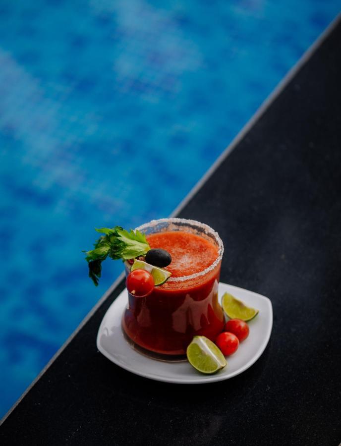 Krishna Beach Resort & Spa Colva Exteriör bild